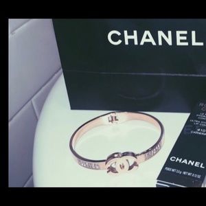 Brand new channel bracelet